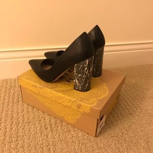 NWB Mix No. 6 Black with Marble Heel